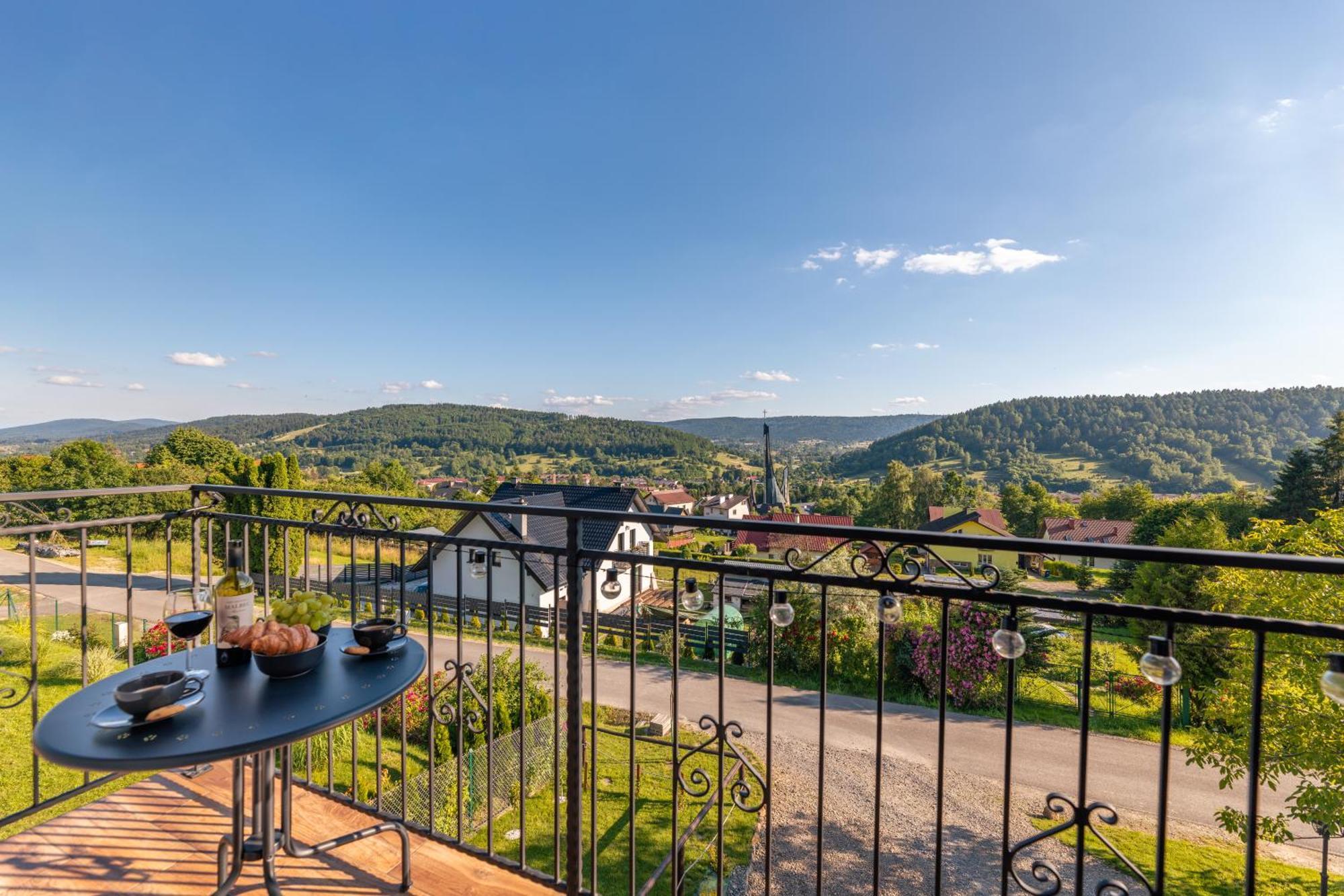 Villa Kasztelan Apartamenty Ustrzyki Dolne Εξωτερικό φωτογραφία